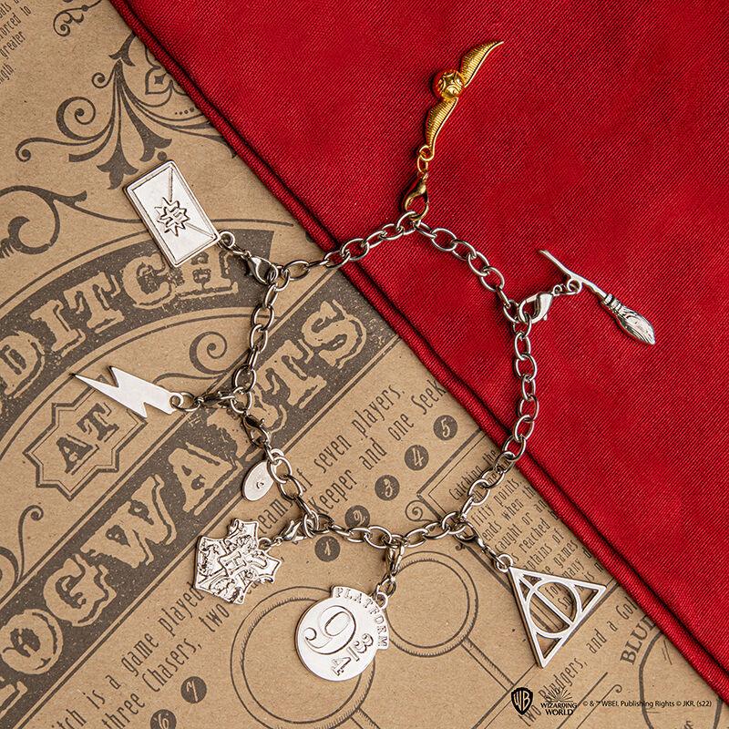 Harry Potter Set of 2 Quidditch (golden snitch & broom)