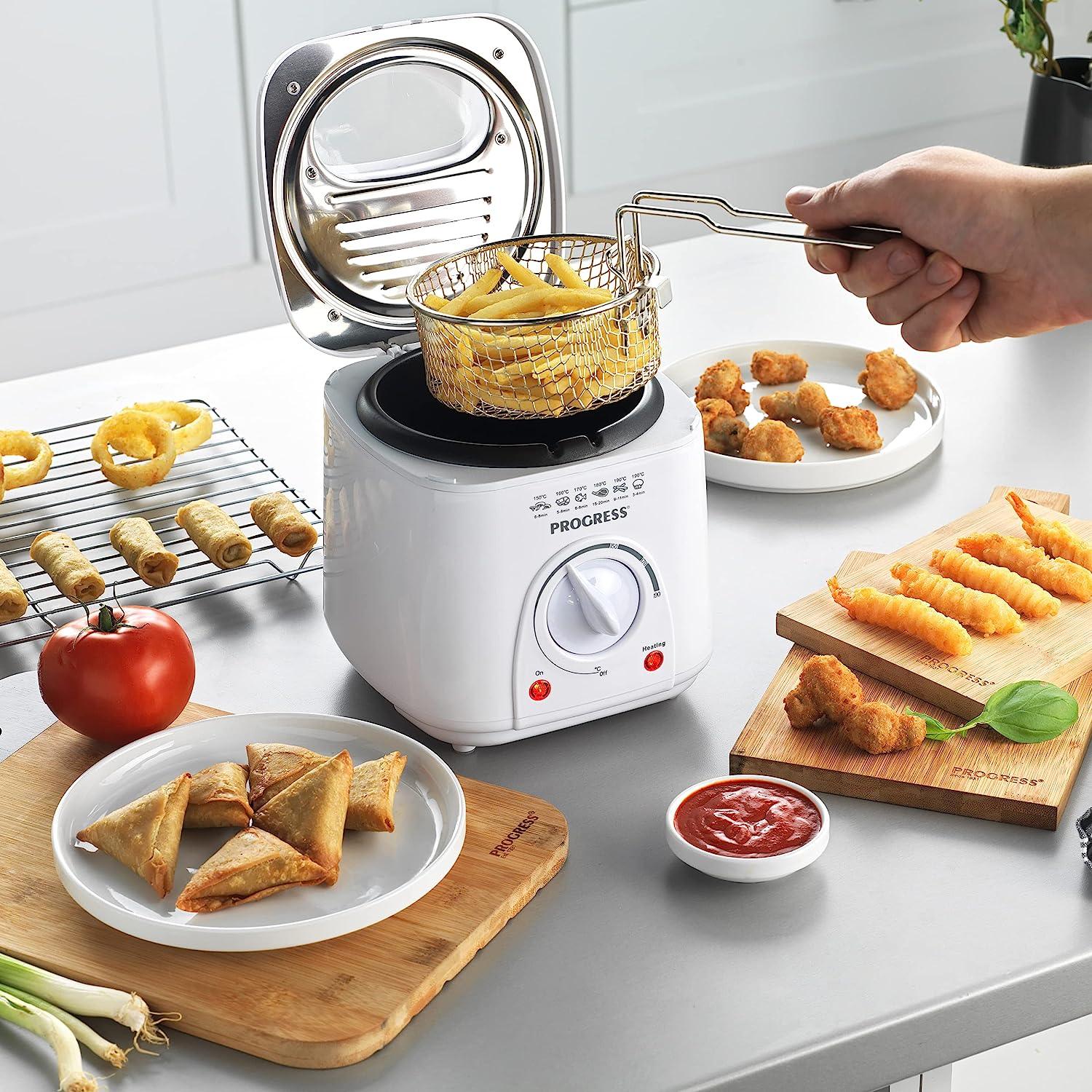 Progress Compact Mini Deep Fat Fryer - Removable Easy Clean Cooking Basket, Small 1L Deep Fryer, 950W, Non-Stick Chip Pan, Detachable Handle, Variable Temperature To 190°, 20.7 x 19.2 x 19cm
