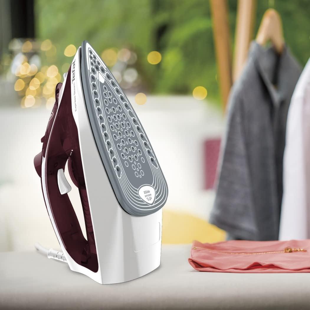Tefal Steam Iron, 190g Steam Boost, 2600W, Ceramic Soleplate, Express Steam / White & Ruby Red