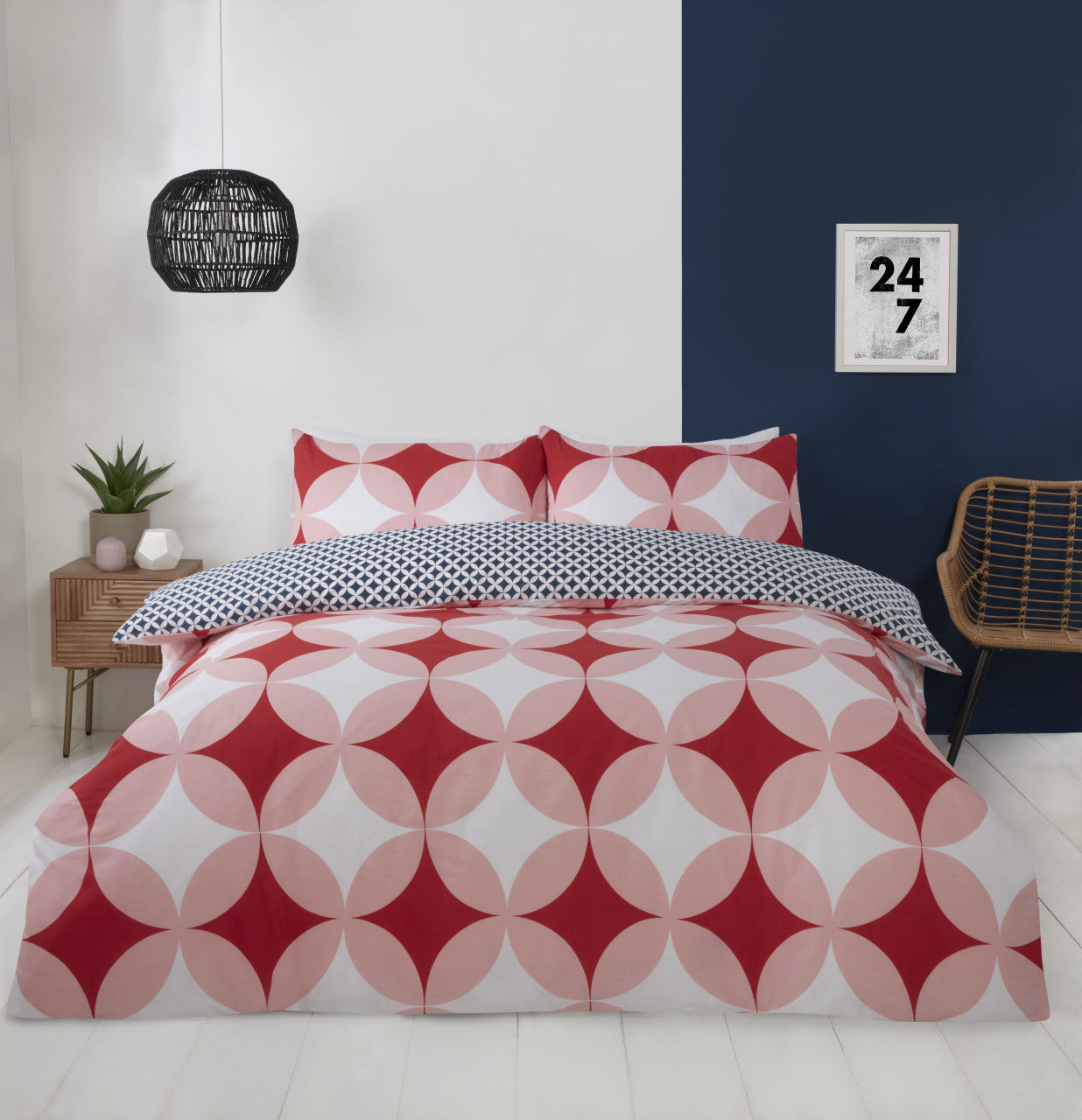 Geo Polycotton Duvet Set With Pillowcase King Red